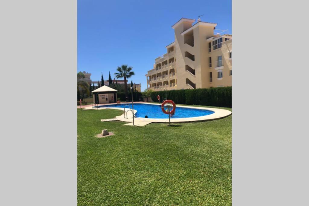 Appartement Residencia Playaquebrada بينالماذينا المظهر الخارجي الصورة